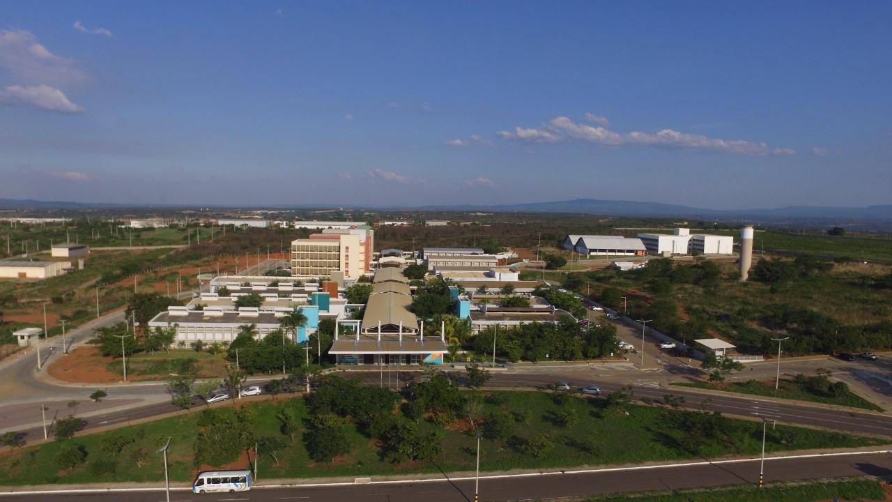 Imagem mostra foto aérea do campus de Juazeiro do Norte da Universidade Federal do Cariri (UFCA). UFCA está com inscrições abertas para concurso público de professores com salários de até R$ 11 mil